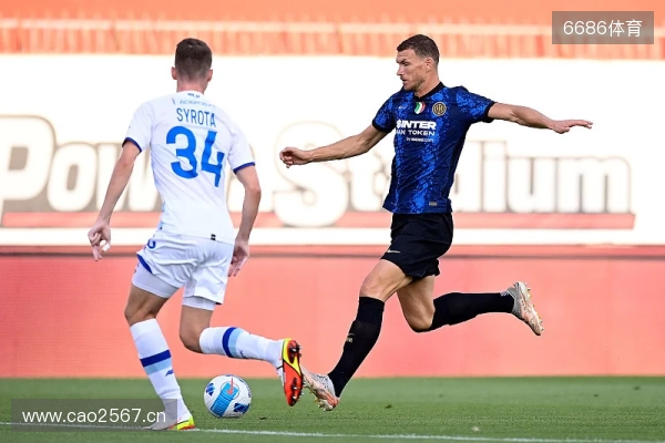 马卡:补强锋线,塞维利亚有意齐尔克泽、萨迪克以及坎贝罗斯